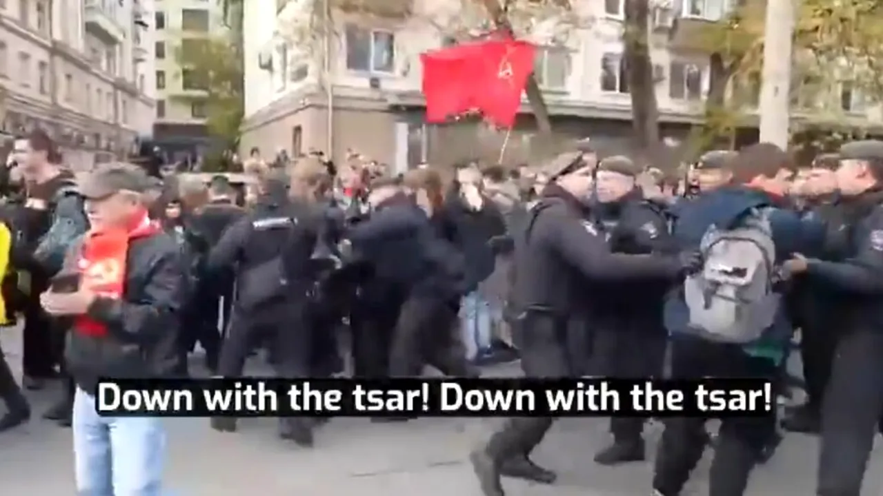 „Jos cu țarul”. Protest anti-Kremlin la Moscova, urmat de zeci de rețineri