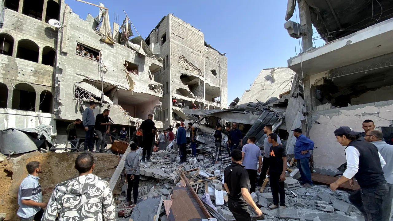 Un atac israelian asupra unei locuinţe din nordul Fâşiei Gaza a ucis 19 persoane