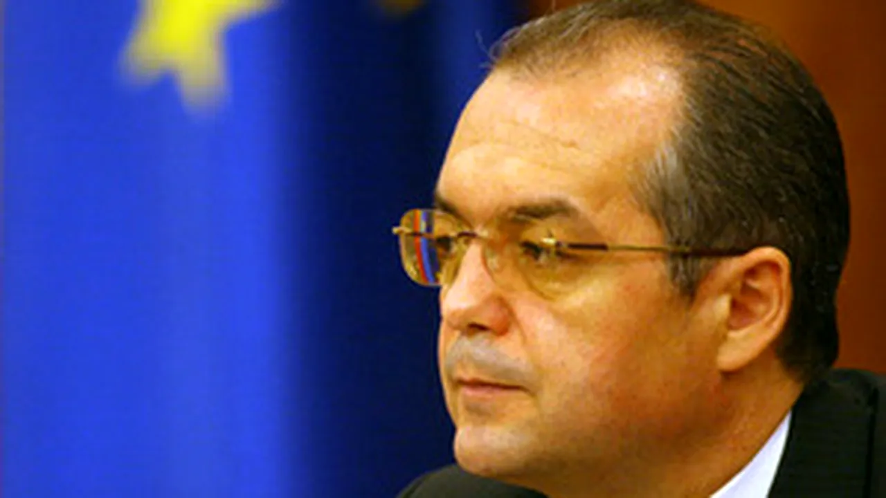 Romanian PM Urges Ruling Coalition To Decide On Law Pack Paternity ASAP