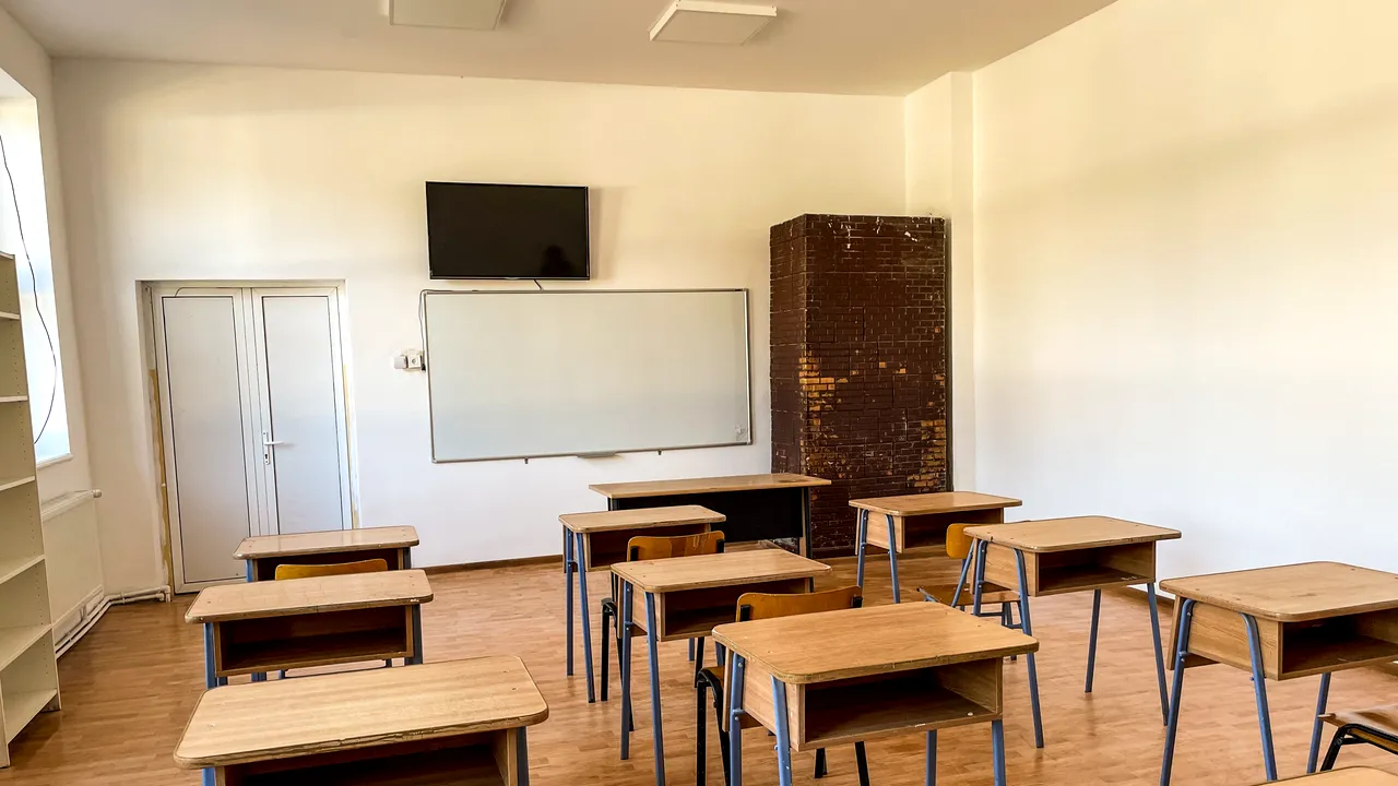 Cum a ajuns un mic sat din judeţul Călăraşi să aibă o şcoală la standardele secolului 21?
