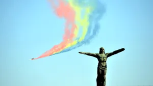 Ziua Aviaţiei 2019 | Show aviatic în Capitală şi în ţară. Leş: Forţele Aeriene au un trecut măreţ, dar şi un prezent demn de laudă/ Mesaje transmise de preşedinte şi de premier | FOTO, VIDEO