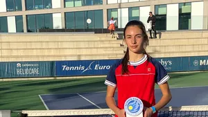 Alexia Ioana Tatu câştigă în premieră finala U14 100% românească de la Wimbledon