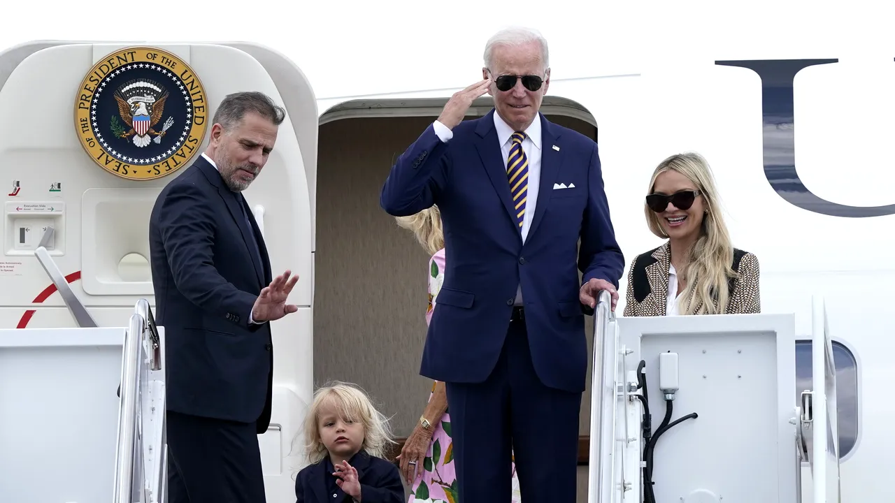 Decizie controversată. Preşedintele Joe Biden l-a graţiat pe fiul său Hunter Biden 