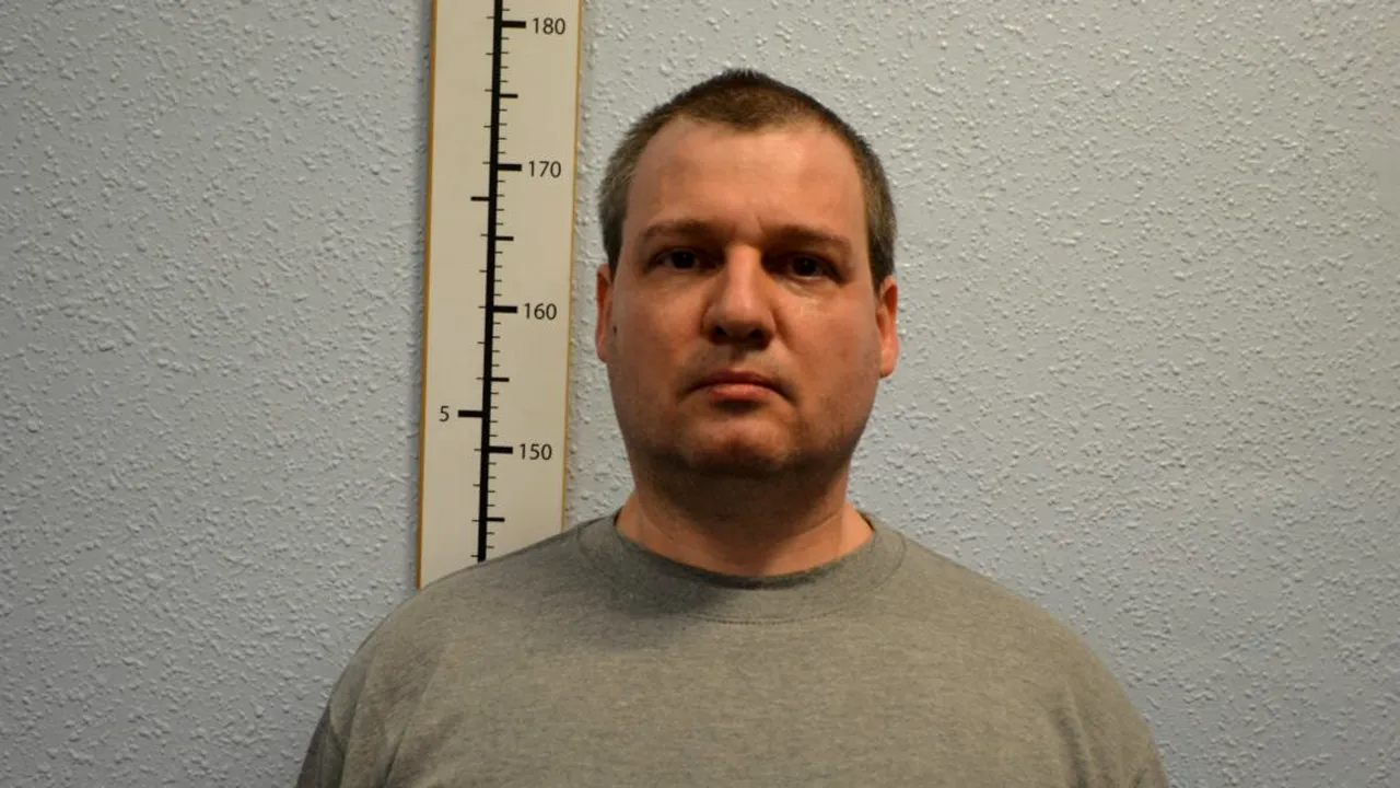 Liderul unui grup de spionaj din Marea Britanie a fost condamnat la aproape 11 ani de închisoare