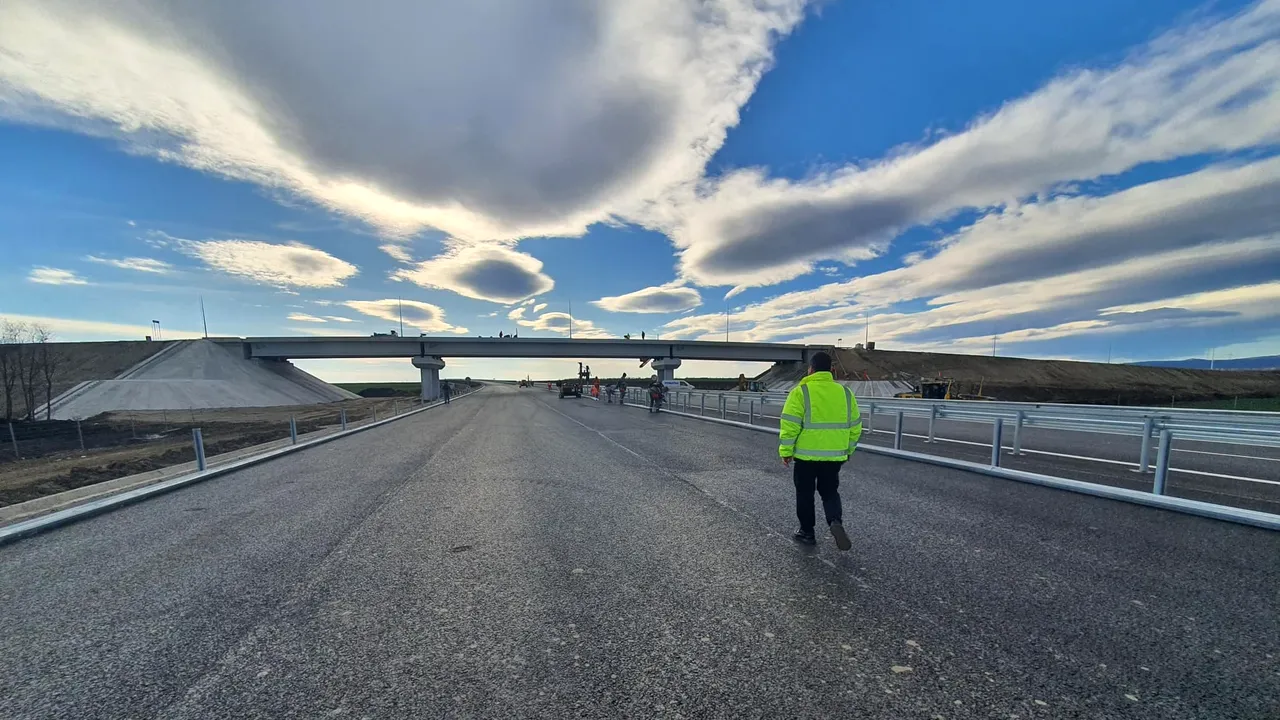 Încă 36 de kilometri din A7 vor fi daţi în trafic. Anunţul secretarului de stat în Ministerul Transporturilor