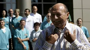 Băsescu: CNCD ar trebui să se sesizeze în privinţa bancurilor cu olteni, moldoveni, ardeleni