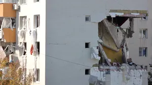 Explozia din Rahova: A treia persoană decedată a fost extrasă de la nivelul etajului 6