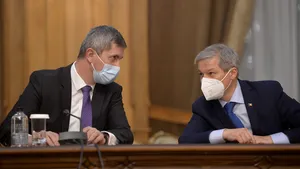 Barna recunoaşte că Cioloş i-a propus o retragere în tandem din cursa pentru preşedinţia USR PLUS. „Nu o să plec din faţa luptei”
