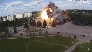 Volodimir Zelenski acuză armata rusă că a atacat un centru cultural din estul Ucrainei