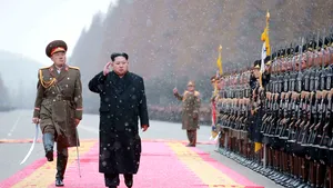 UPDATE Kim Jong-Un a primit planul de atac împotriva insulei Guam, însă pentru moment AMÂNĂ lansarea acestuia / 