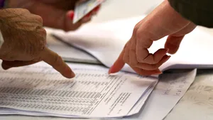 Nopţile albe pentru şefii secţiilor de votare au luat sfârşit datorită tehnologiei 