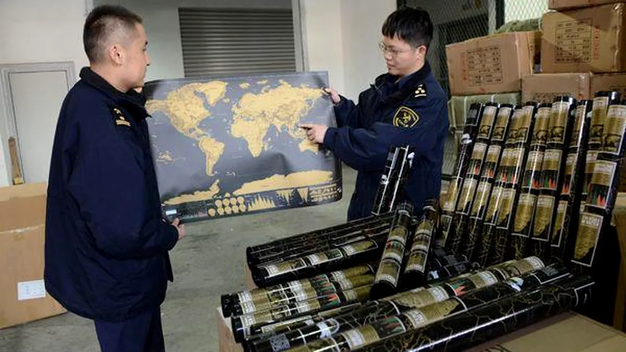 Motivul pentru care autorităţile din China au ordonat distrugerea a 30.000 de hărţi destinate exportului

