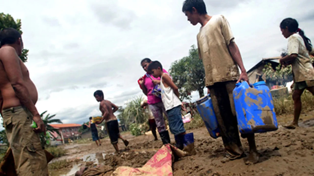 Peste 70 de persoane au murit în Filipine, în urma unei furtuni tropicale