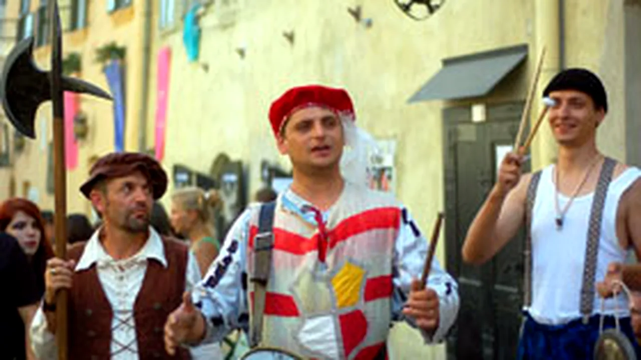 Peste 90 de spectacole la Festivalul Internaţional 