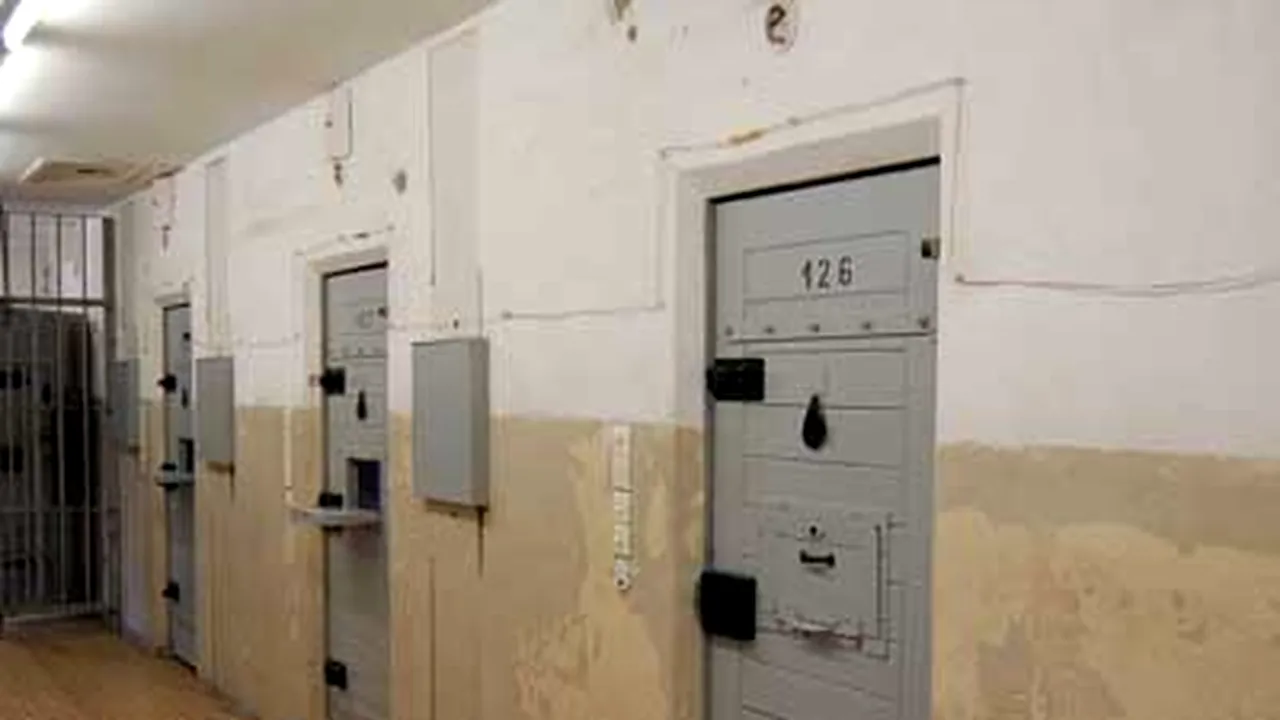 Oficiali germani, încuiaţi din greşeală într-o fostă închisoare a STASI