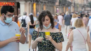 Ziua Sărutului a venit cu pupici timizi în vreme de pandemie