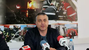 Bărbatul care a salvat o tânără din râul Olt: M-am aruncat, nu m-am gândit decât să o aduc la mal | GALERIE FOTO, VIDEO