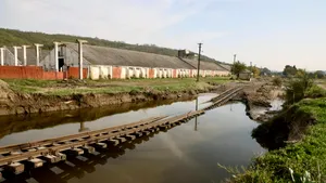 Încep lucrările de reparație la calea ferată Galați–Bârlad, avariată grav de inundațiile din 2024