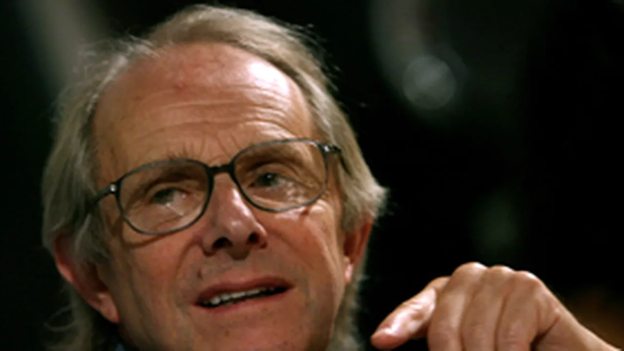 Loach: Filmul lui Mungiu ar trebui să poată fi văzut în toată Europa