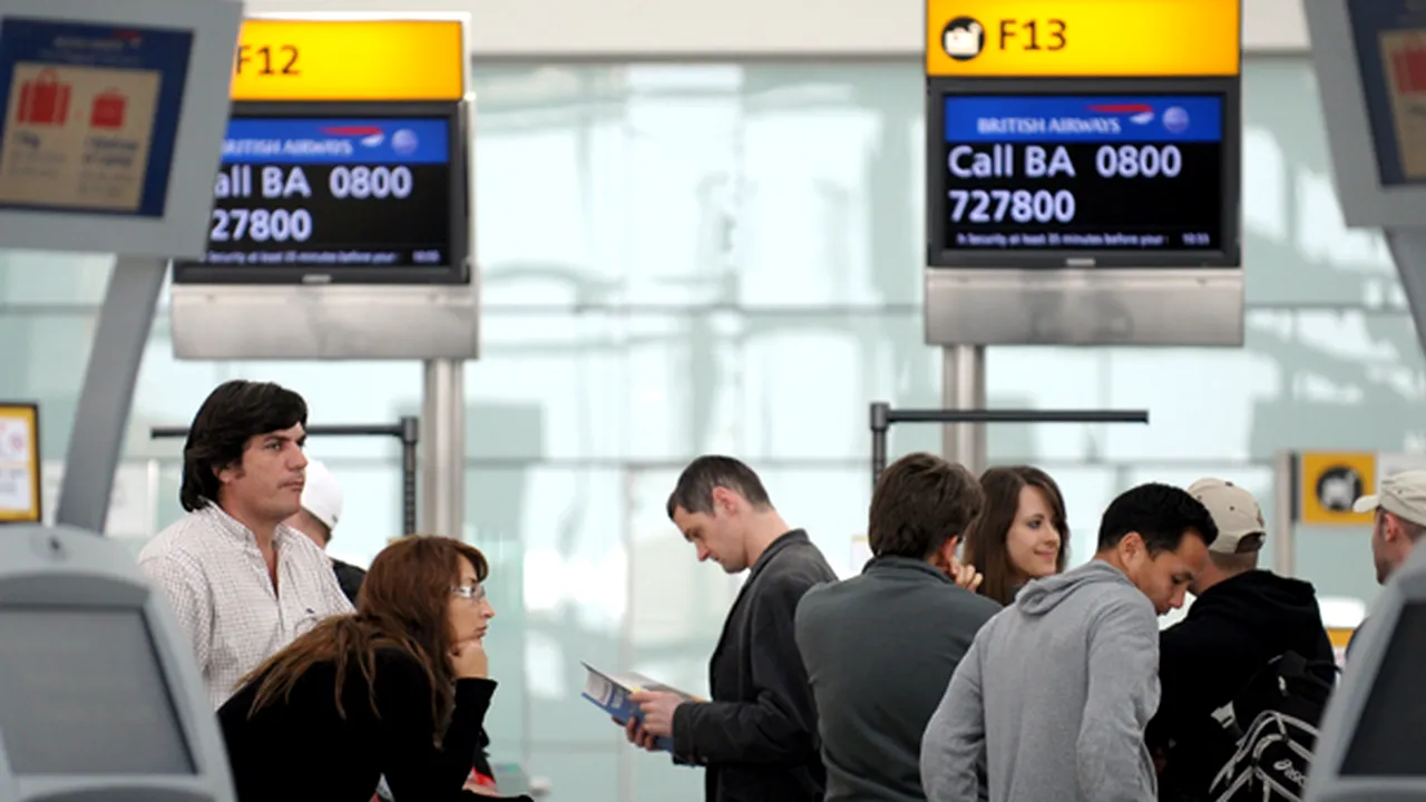 Traficul aerian european, perturbat pentru încă cel puţin 24 de ore. Vezi aici lista cu ţările care şi-au închis spaţiul aerian - VIDEO