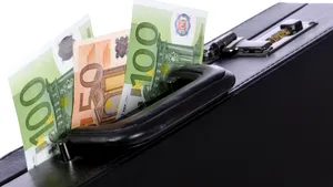 Şefii marilor companii britanice au câştigat în primele trei zile din 2020 mai mult decât angajaţii lor într-un an