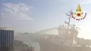 Explozie la un remorcher într-un port din Italia. Trei persoane au murit, una a fost rănită