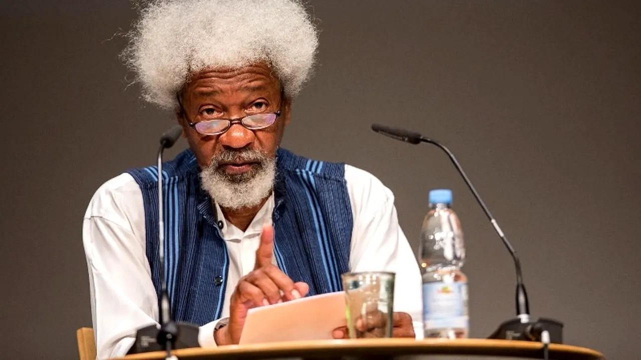Laureatul Nobel pentru literatură Wole Soyinka părăseşte America lui Donald Trump