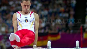 CM gimnastică: Echipa masculină a României, locul 14 în calificări, va evolua în turneul preolimpic. Cristian Băţagă, în finală la individual-compus, Marian Drăgulescu la sărituri