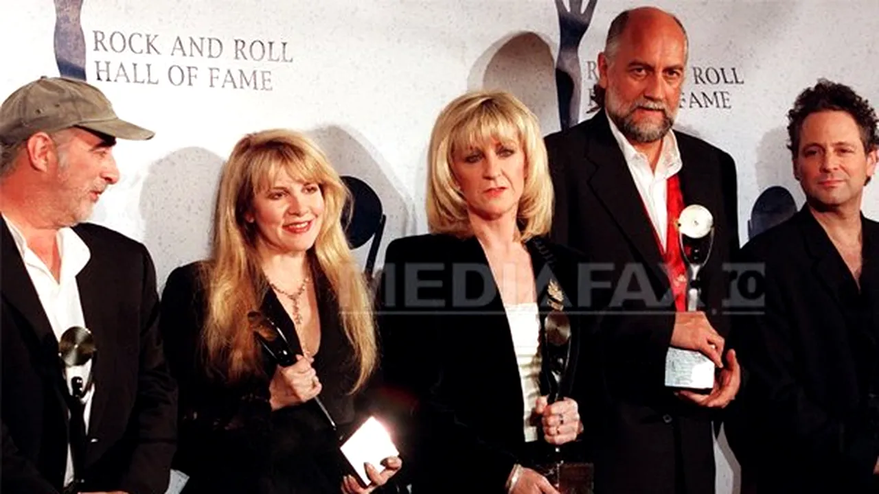 Fleetwood Mac s-a reunit în formulă completă şi va susţine un turneu nord-american