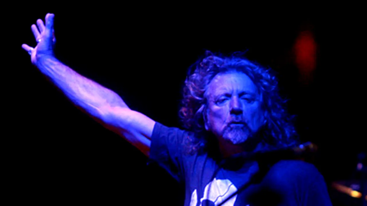 Led Zeppelin porneşte în turneu fără Robert Plant (Galerie Video)
