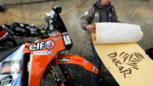 Organizatorii competiţiei Raliul Europei Centrale – Dakar Series inspectează traseul