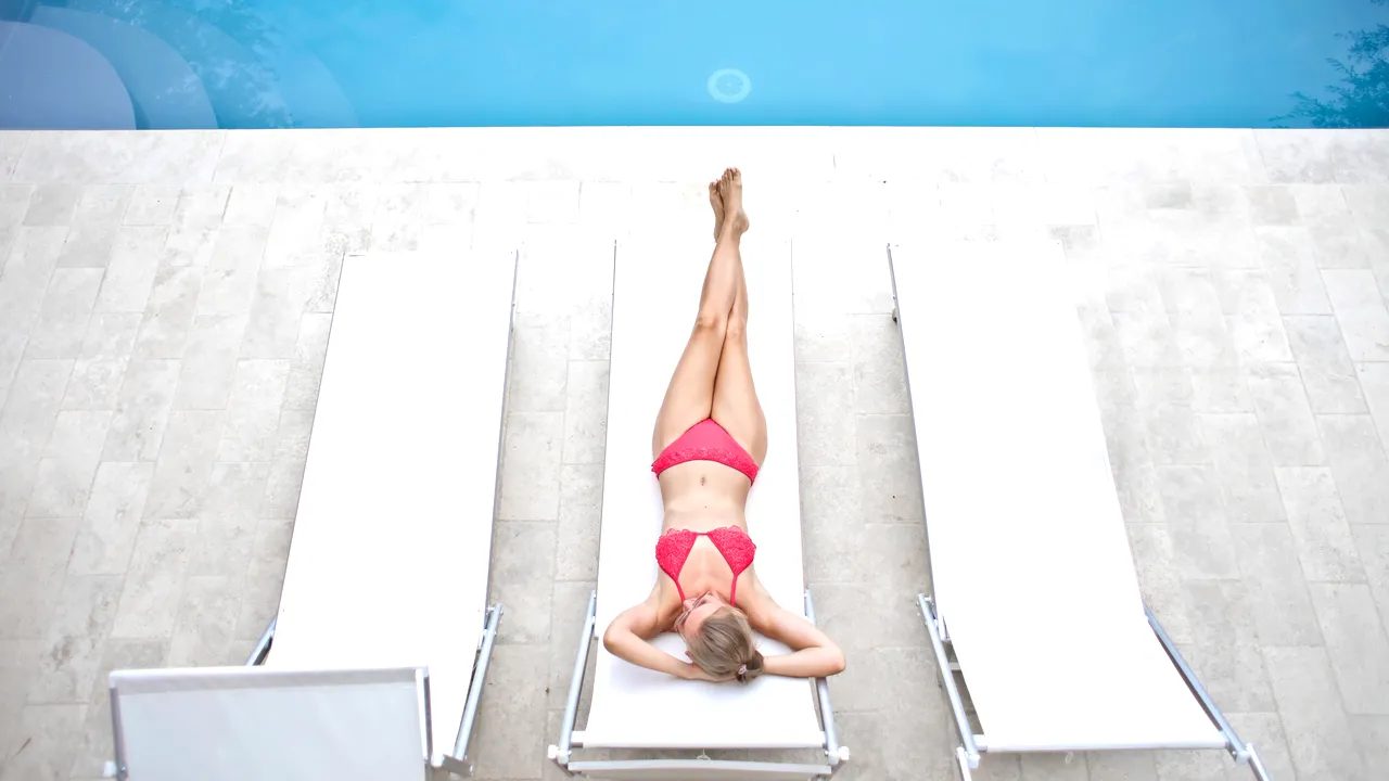 Un oficial din Indonezia riscă sancţiuni după ce a făcut o declaraţie bizară despre cum pot rămâne femeile însărcinate în piscine