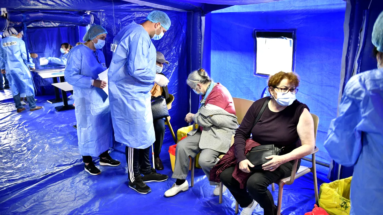 VACCINARE ROMÂNIA. Aproape 46.000 de români au fost vaccinaţi în ultima zi. Câte  reacţii adverse s-au înregistrat de la începutul campaniei