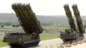 Sisteme antiaeriene S-500 ar urma să intre în dotarea armatei ruse în anul 2020/ Rusia intenţionează să dezvolte drone militare hipersonice