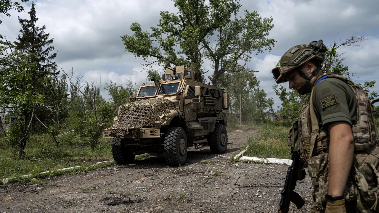 Războiul din Ucraina, ziua 480. Forţele ucrainene au recucerit un sat din sudul regiunii Zaporojie / Peskov: Ucraina a fost în mare parte demilitarizată. Contraofensiva ucraineană înregistrează pierderi masive