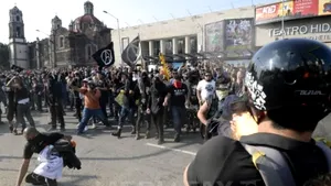 Mexic: Cel puţin 50 de răniţi în confruntările dintre manifestanţi şi poliţie