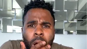 Jason Derulo şi-a spart dinţii în timp ce se filma pentru Instagram. Ce încerca artistul să facă 