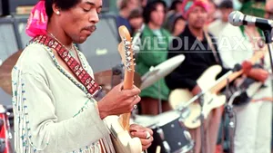 Locuinţa din Londra a legendarului chitarist Jimi Hendrix, transformată în muzeu