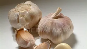 Reţea de contrabandă cu usturoi, anihilată la Iaşi