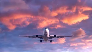 UE doreşte ca traficul aerian să plătească emisiile de carbon. Se discută despre taxa pe kerosen