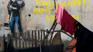 Banksy foloseşte un desen cu Steve Jobs pentru a sublinia dramele refugiaţilor - FOTO, VIDEO