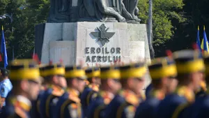 Ministrul Apărării, de Ziua Aviaţiei: Forţele Aeriene au un trecut măreţ, dar şi un prezent demn de laudă