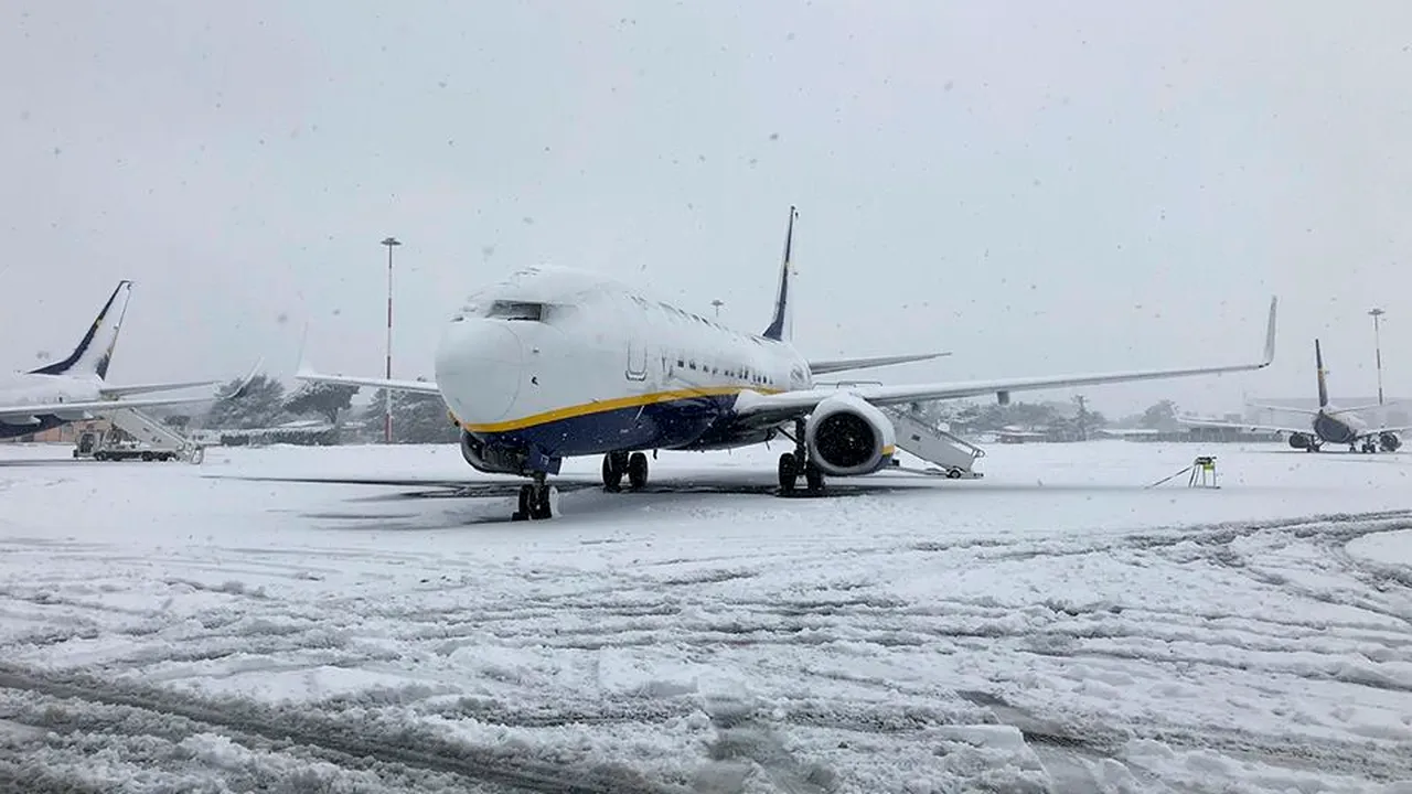 Mai multe curse de pe Aeroportul Ciampino din Roma decolează cu întârzieri spre România din cauza vremii | FOTO, VIDEO