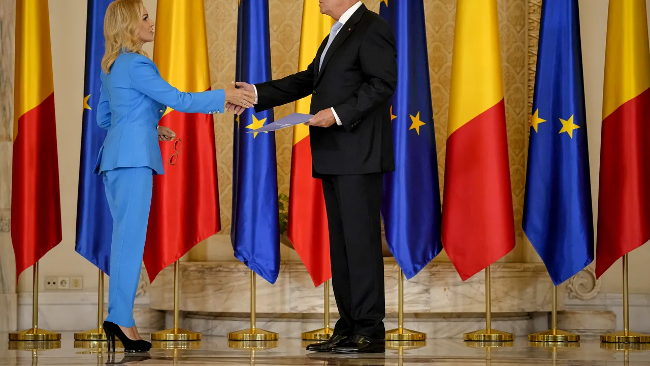Iohannis a semnat decretul prin care ia act de demisia Gabrielei Firea