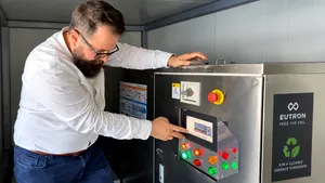 Brașovul transformă deșeurile din piețe în fertilizator în 24 de ore. Cât a costat echipamentul