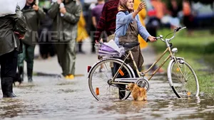 Aproape 700 de oameni sunt în prezent evacuaţi, din cauza inundaţiilor