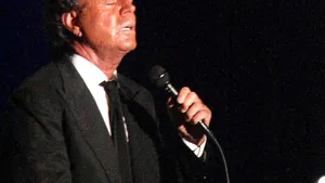 Julio Iglesias a luat masa cu Traian Băsescu
