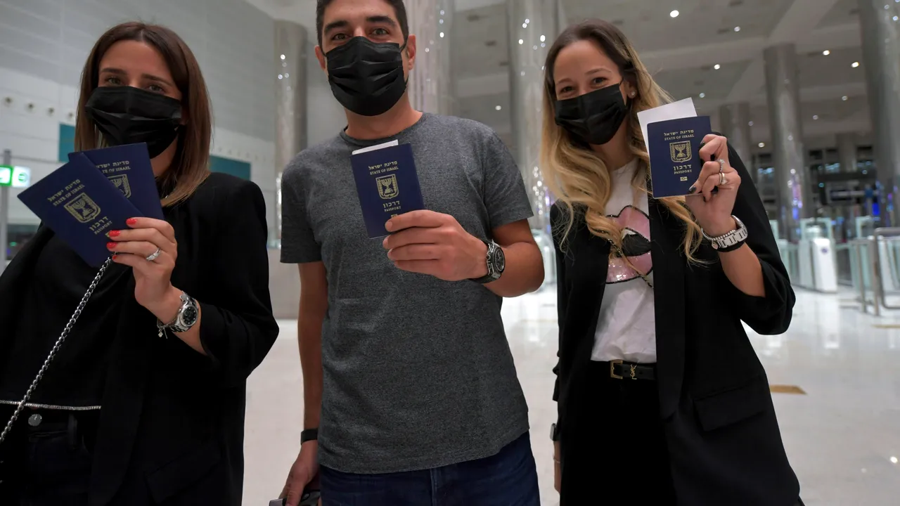 Relansarea turismului. România ar trebui să aibă un interes strategic de a primi turiştii vaccinaţi din Israel