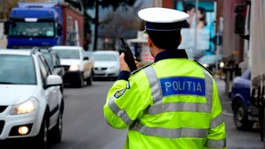 Primul oraş din România care s-a autoizolat. Poliţiştii stau la toate intrările în localitate