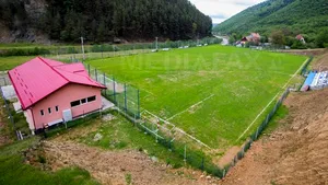 REPORTAJ - Milioane de lei blocaţi în baze sportive neterminate, în sate fără apă şi drumuri - GALERIE FOTO